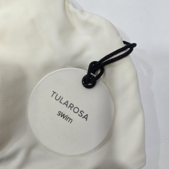 Tularosa Nikki Top in Ivory - Picture 3 of 8